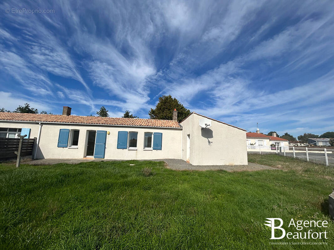Maison à GIVRAND