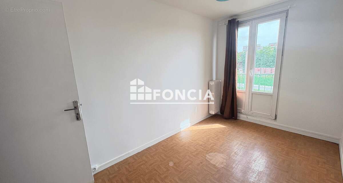 Appartement T3 à Montreuil quartier Boissière, au calme, à proximité des commodités - photo 2