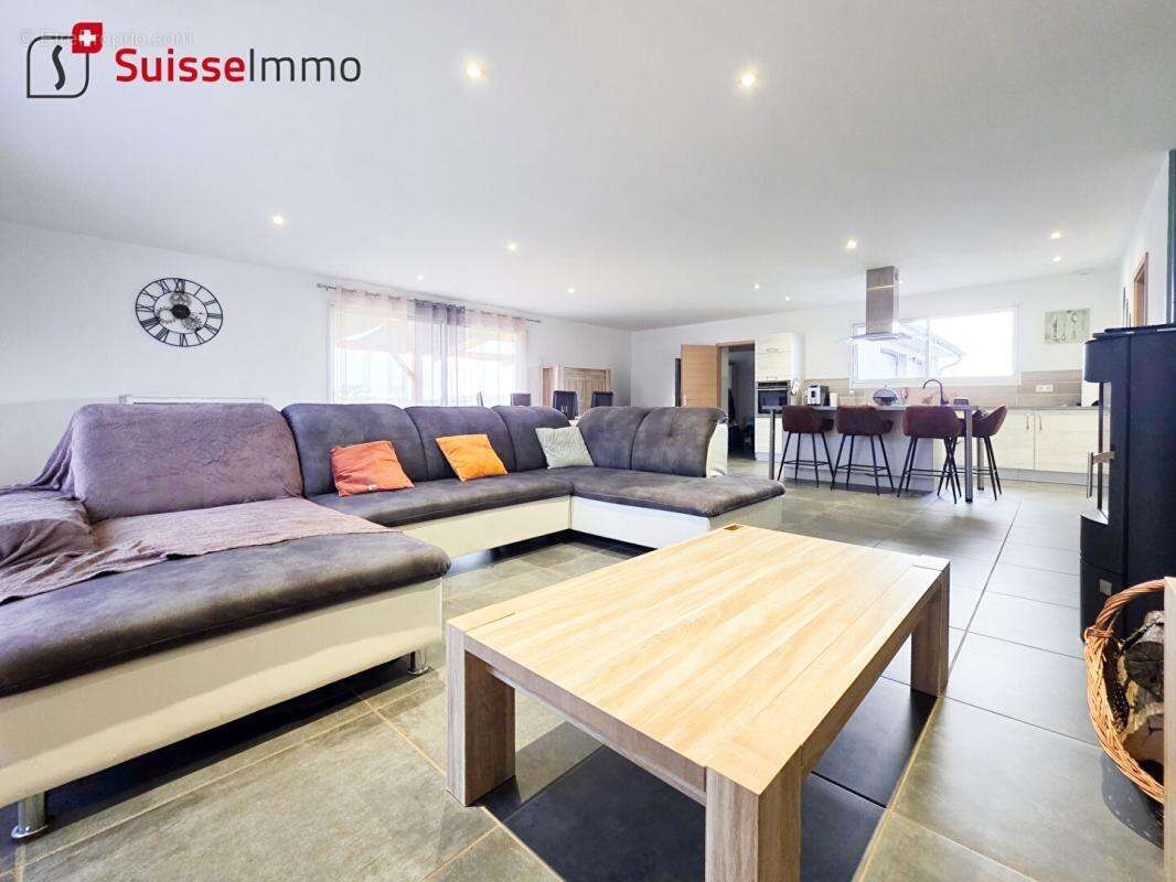 Maison à L'ISLE-SUR-LE-DOUBS