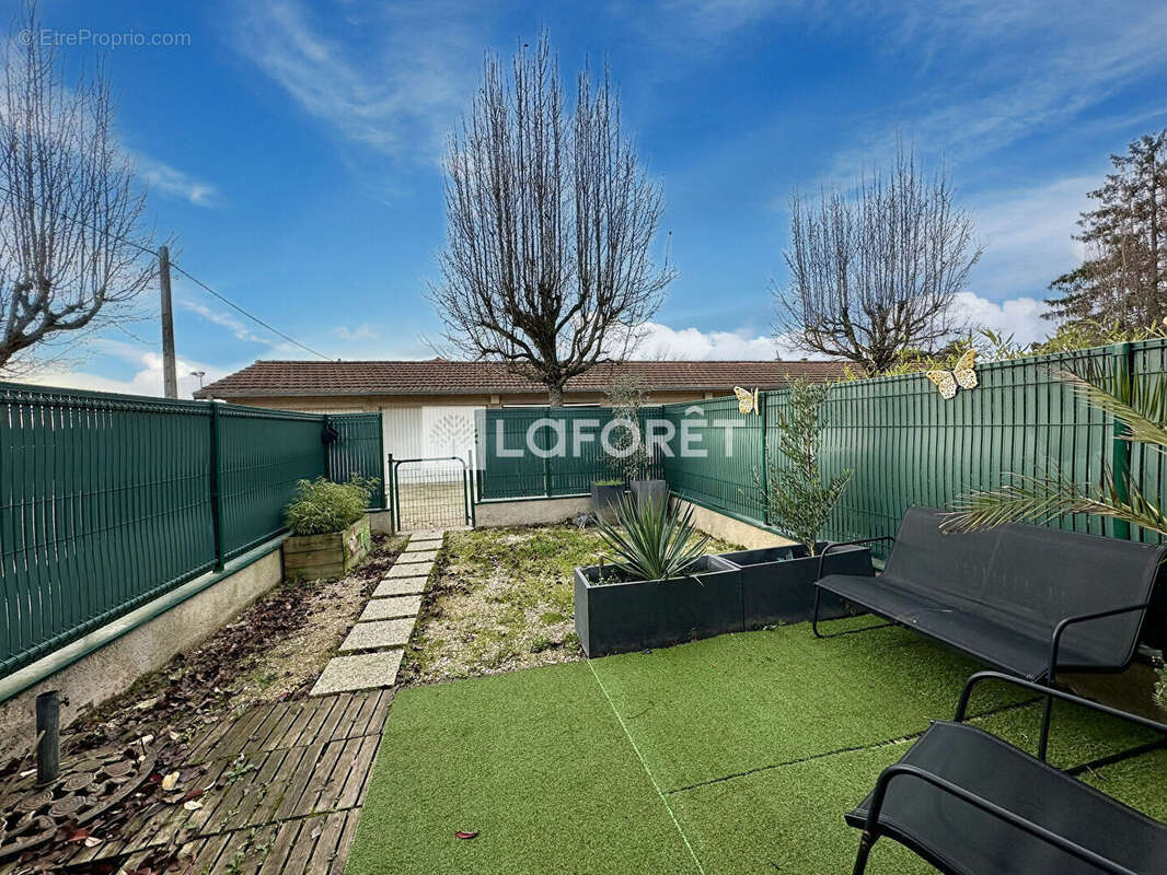 Appartement à MARLIEUX