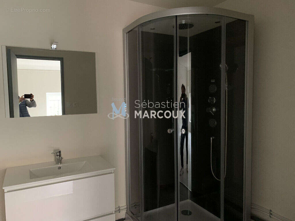 Appartement à SURY-LE-COMTAL