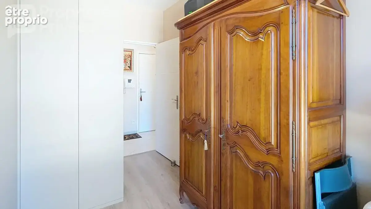A vendre .Appartement Saint Cyr Sur Loire 3 pièce(s) 59.6 m2.262500 - photo 9