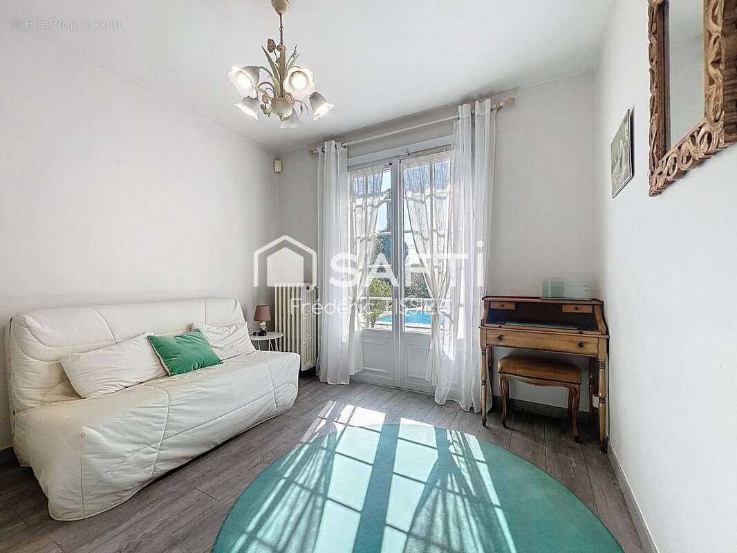 Photo 9 - Maison à CHATEAUNEUF-GRASSE