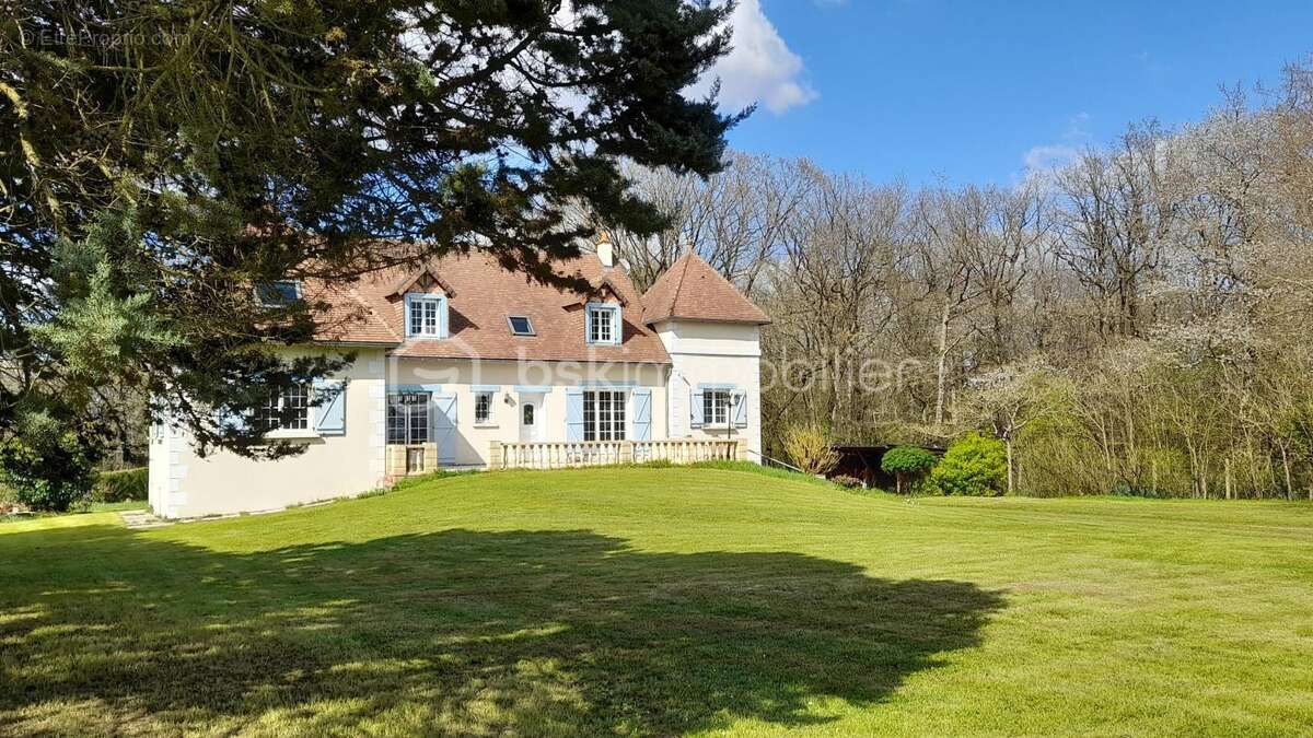 Maison à LA CROIX-EN-TOURAINE