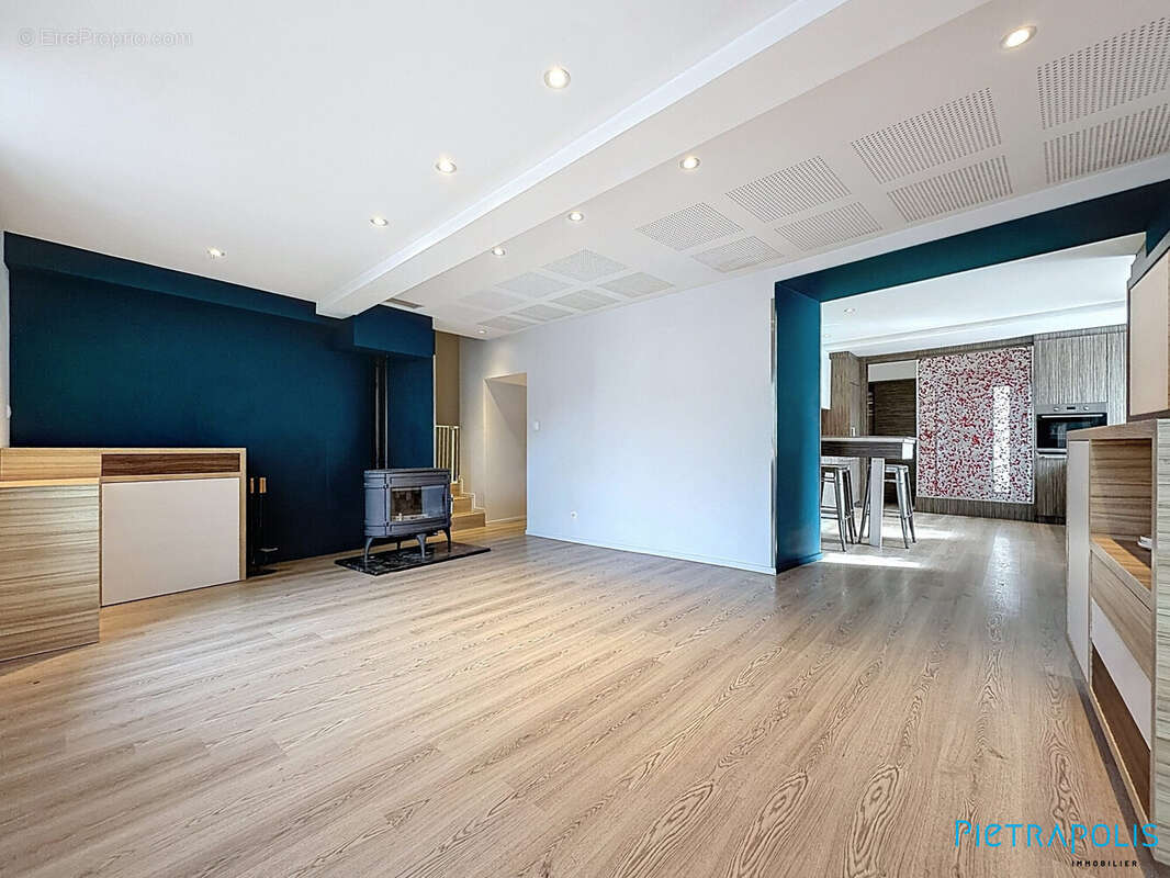 Maison à SAINT-FORGEUX