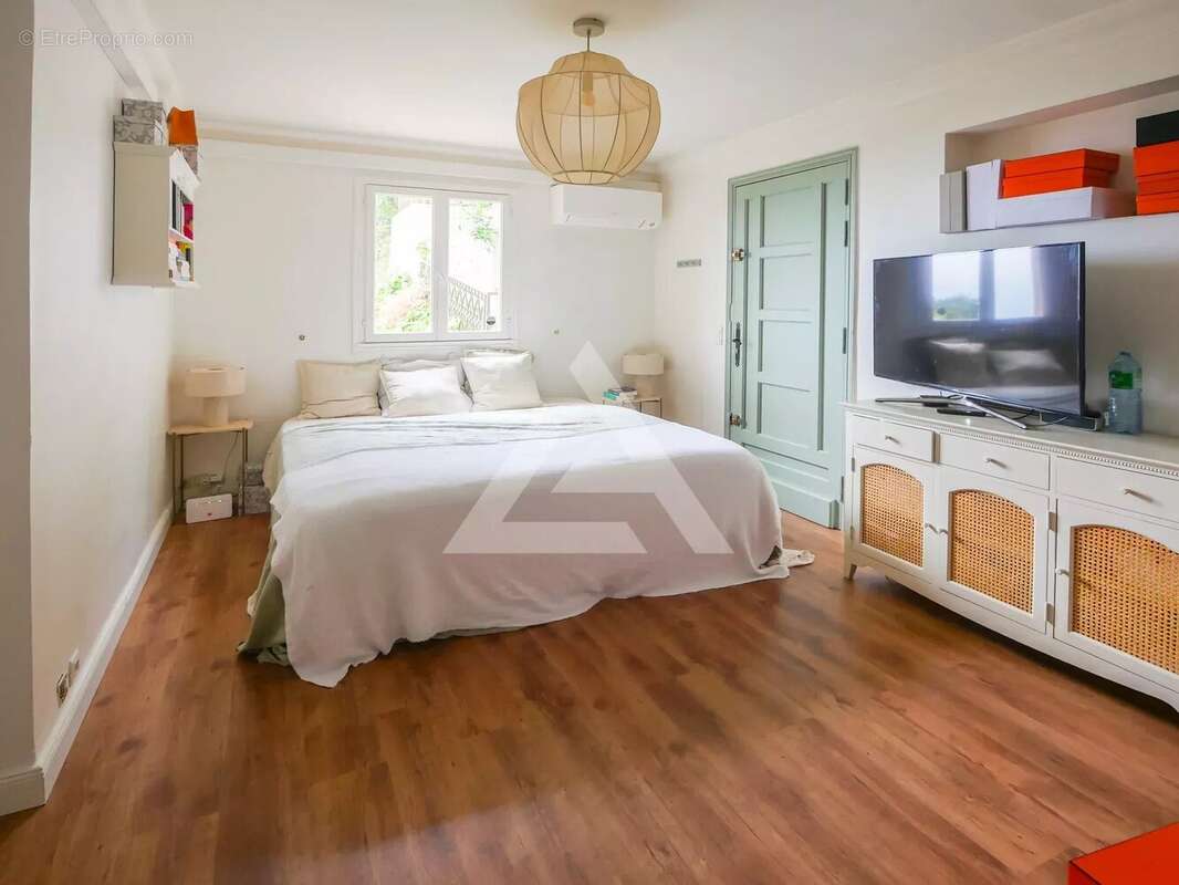 Maison à ROQUEBRUNE-CAP-MARTIN