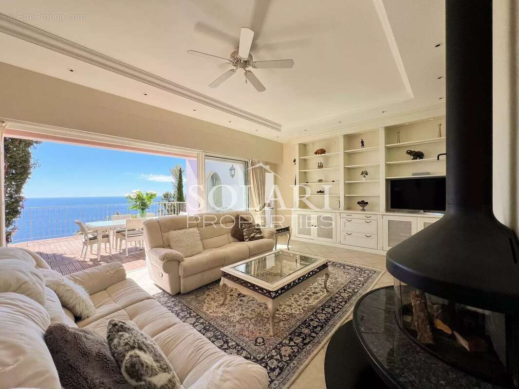 Maison à THEOULE-SUR-MER