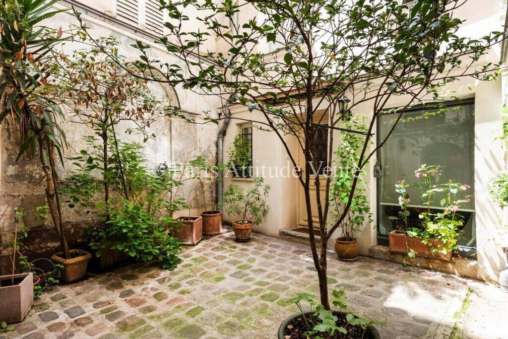 Commerce à PARIS-3E