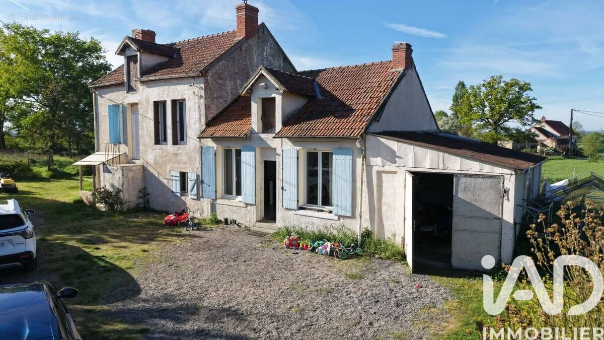 Photo 1 - Maison à CHAZEMAIS
