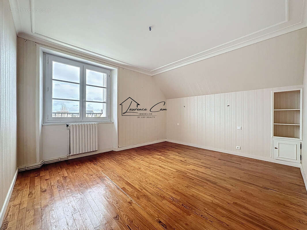 Maison à PLOUGUERNEAU