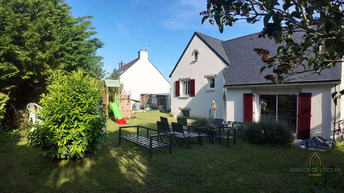 Maison à PLOUHARNEL