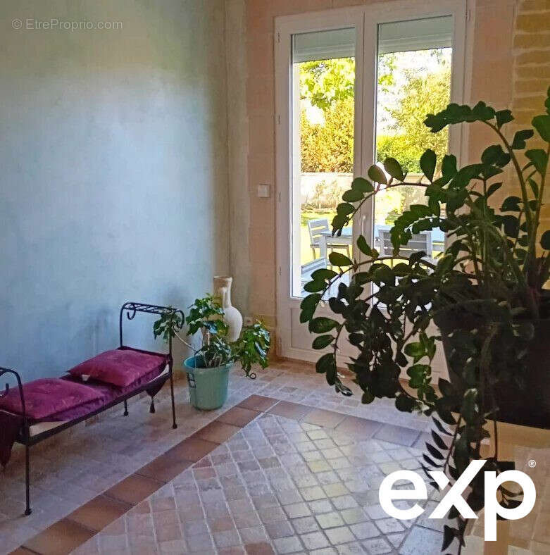 Maison à LES ECRENNES