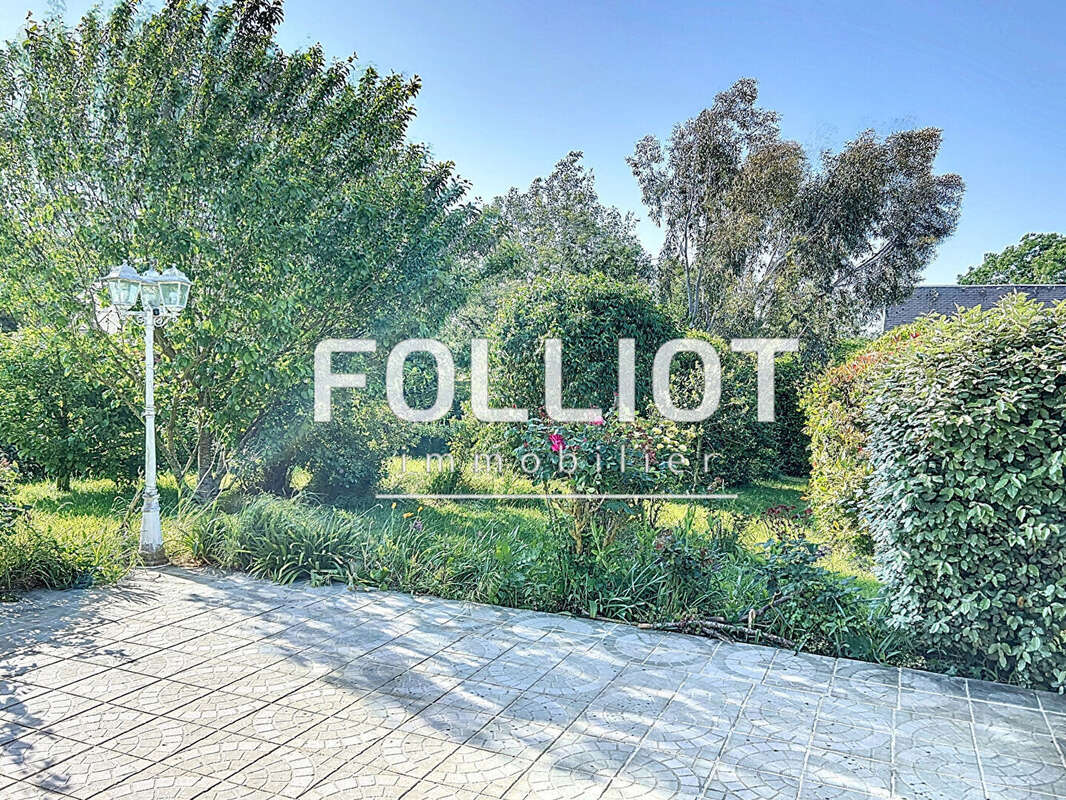 Maison à DRAGEY-RONTHON