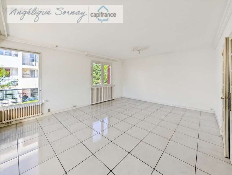 Maison à LONS-LE-SAUNIER