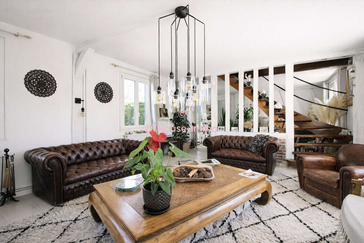 Maison à VOISCREVILLE