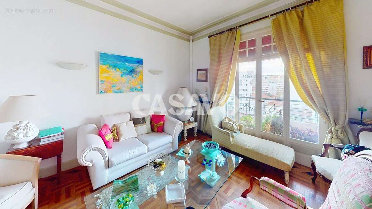 Appartement à MARSEILLE-8E