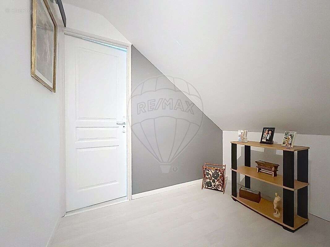 Maison à VILLETHIERRY