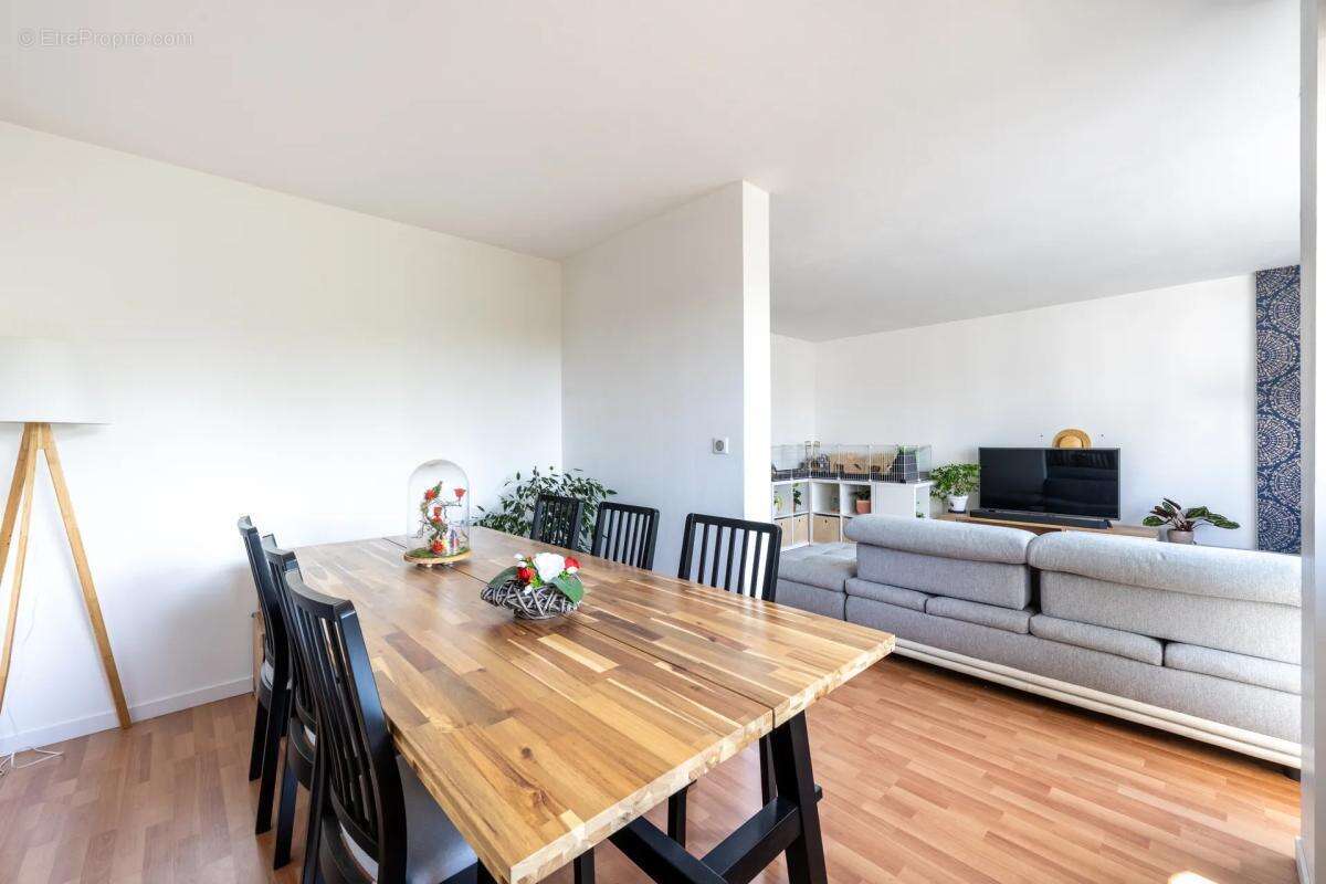 Appartement à SAINT-OUEN-L'AUMONE