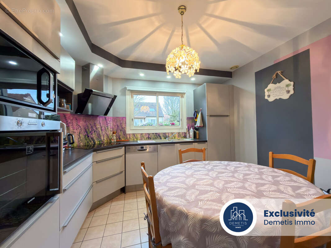 Maison à SARGE-LES-LE-MANS