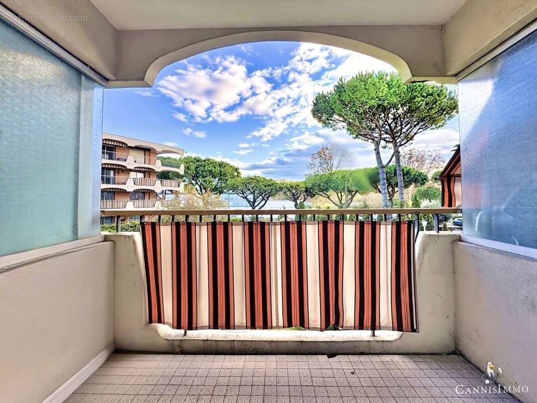 Appartement à MANDELIEU-LA-NAPOULE