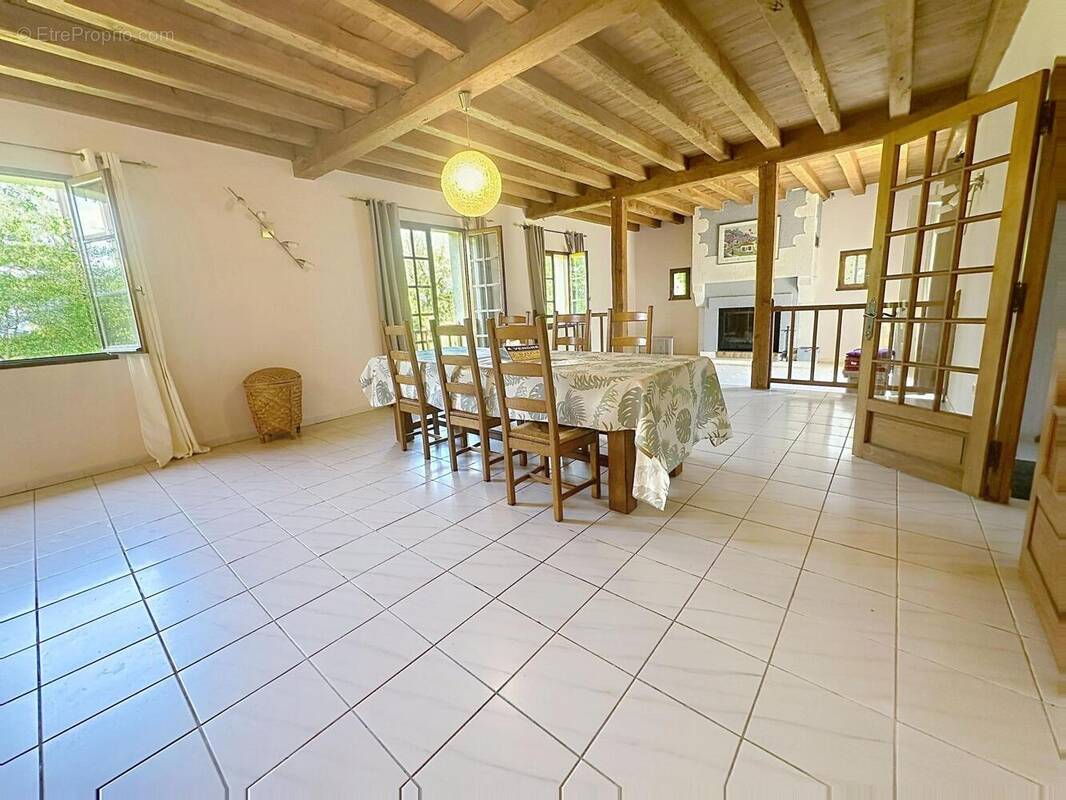 Photo 1 - Maison à FLAUJAC-POUJOLS