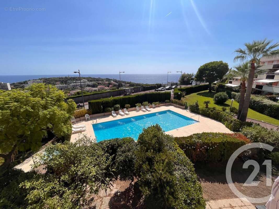 Appartement à ROQUEBRUNE-CAP-MARTIN