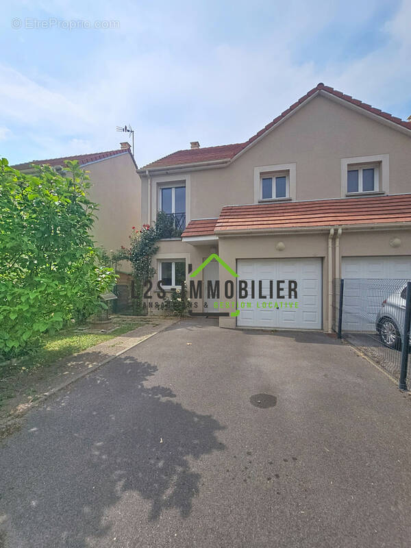 L2S IMMOBILIER MAISON F5 de 87 m2 (99 m2 avec véranda) avec Garage / Construction de 2015 - photo 1