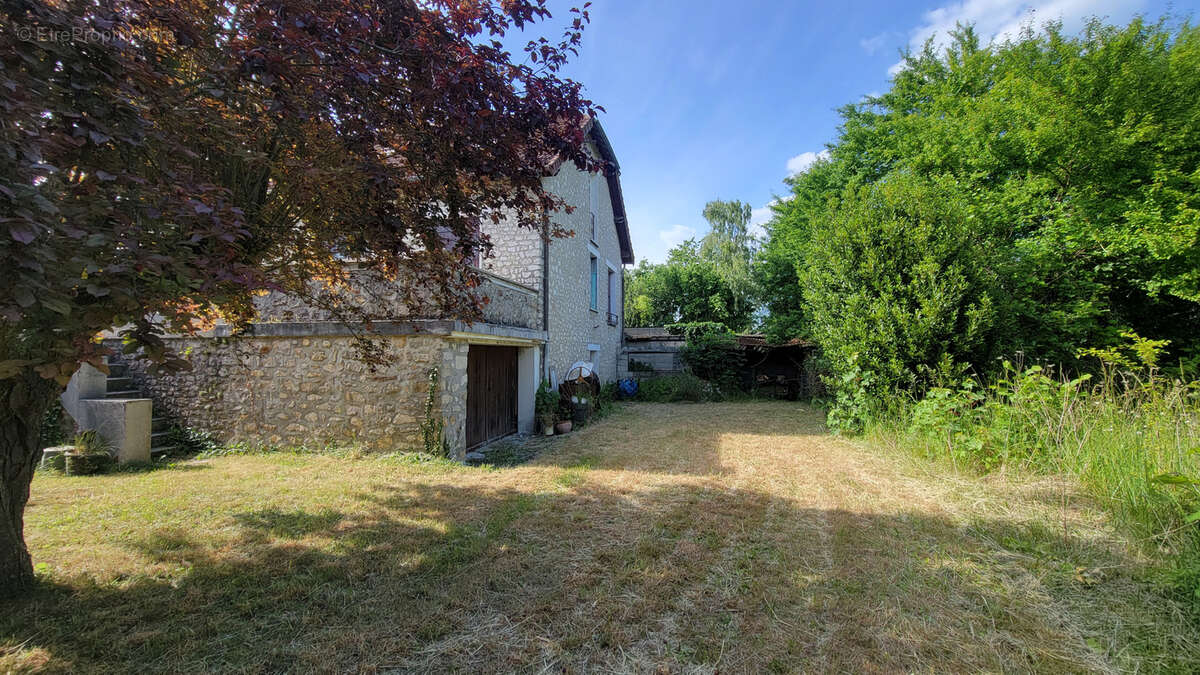 Maison à BRAY-SUR-SEINE