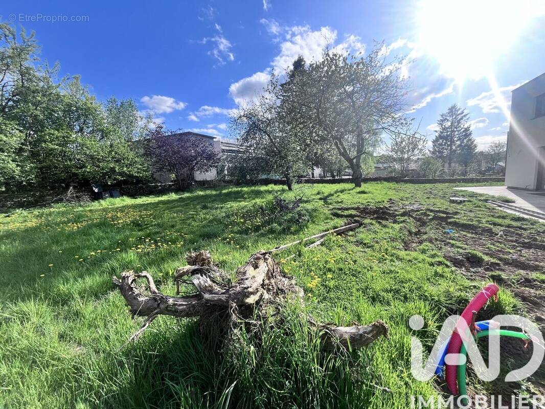 Photo 1 - Terrain à HAUCOURT-MOULAINE