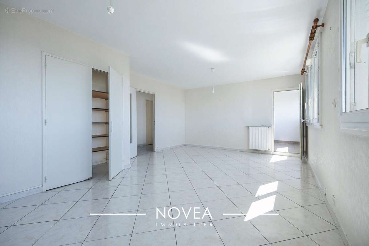 Appartement 70 m² à Villeurbanne  - photo 3