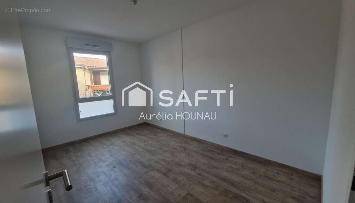 Photo 3 - Appartement à PINS-JUSTARET