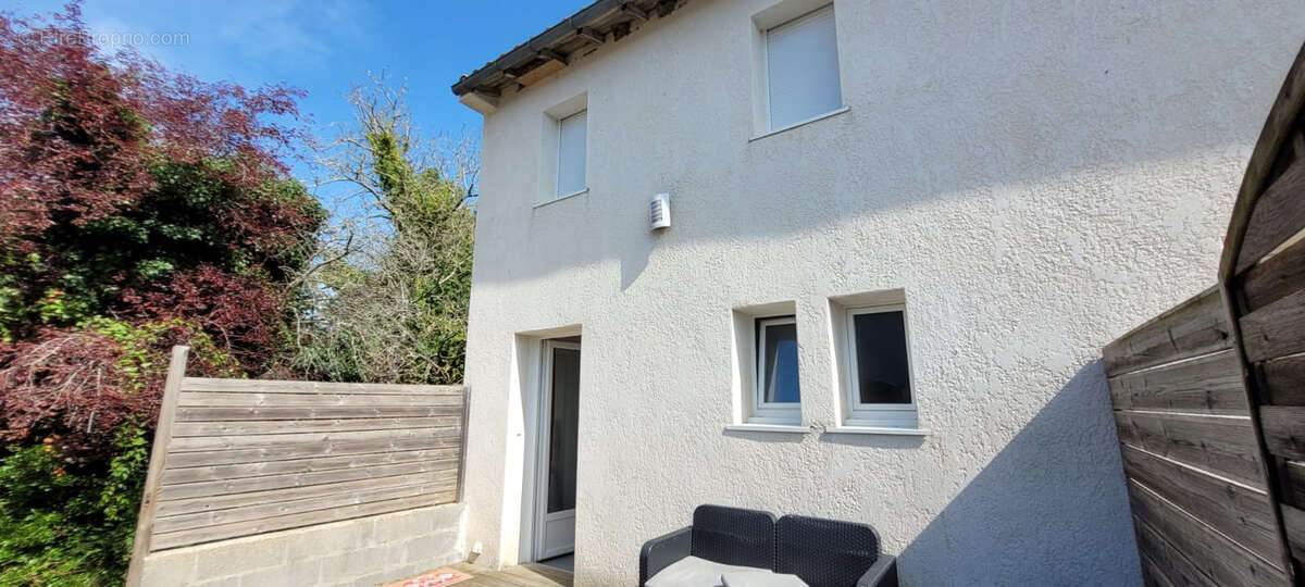 Maison à MONTPELLIER-DE-MEDILLAN