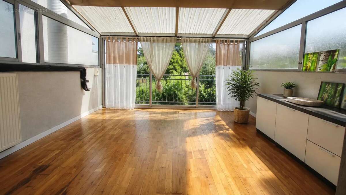 Maison de 4 pièces de 76 m² à Montreuil - photo 5