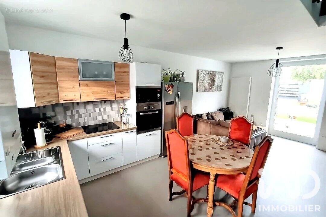 Photo 1 - Maison à SAINT-ETIENNE-DU-ROUVRAY