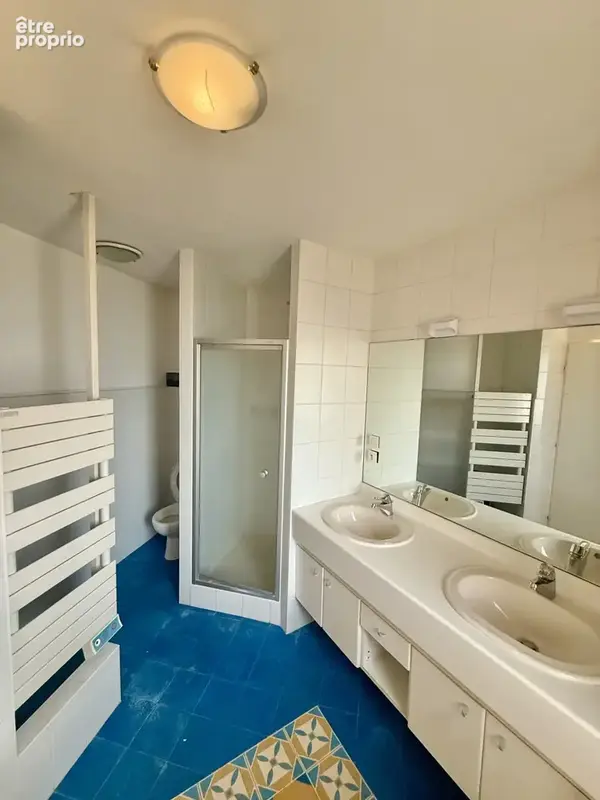 Divonne les Bains 01220, T4 122m2 dernier étage, balcons, garages, parking. - photo 14