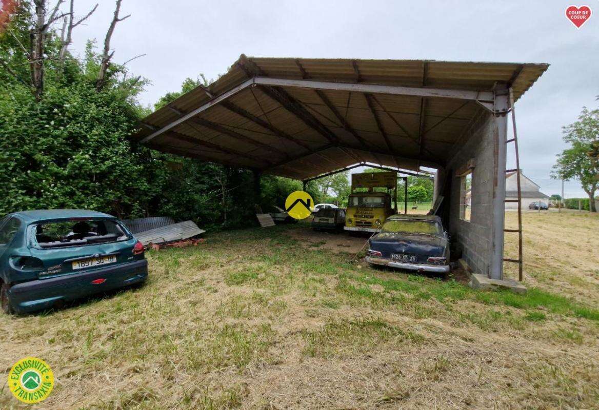 Terrain à LA GUERCHE-SUR-L&#039;AUBOIS