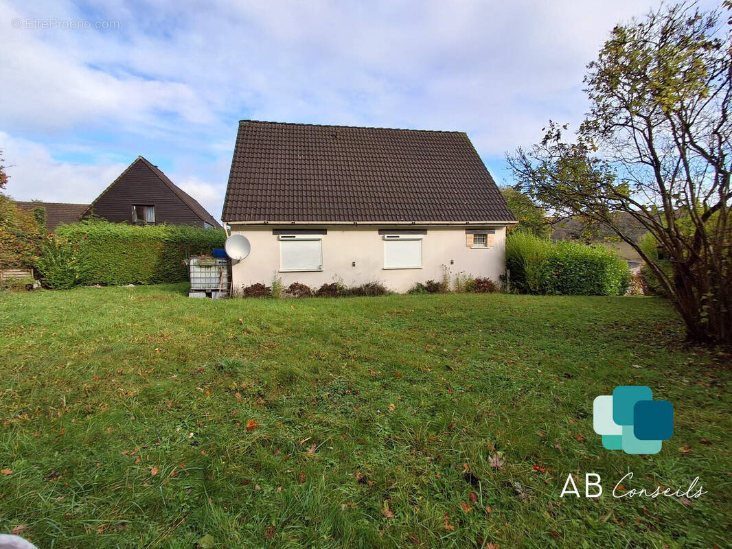 Maison à SAINT-LEGER-DU-BOURG-DENIS