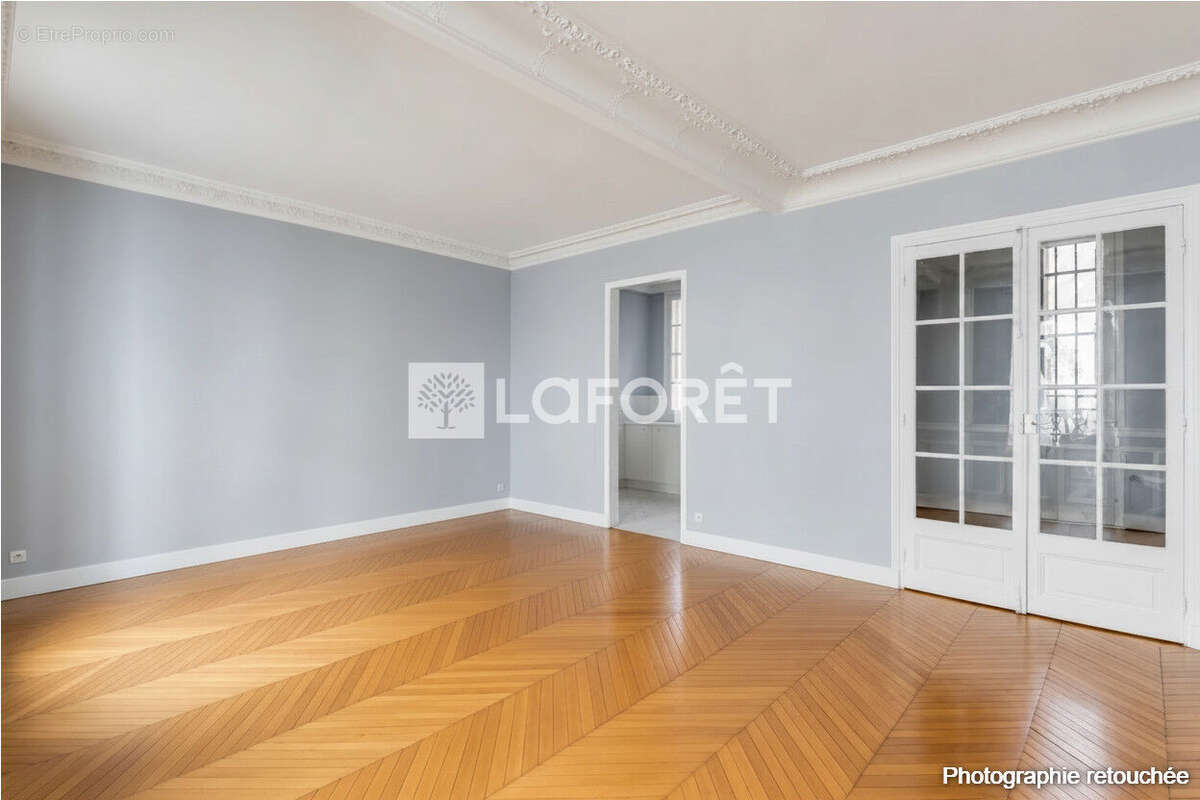 Appartement à PARIS-15E