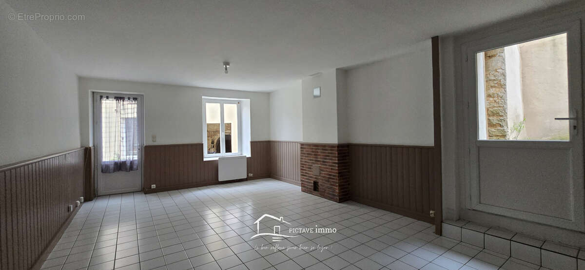Appartement à LUSIGNAN
