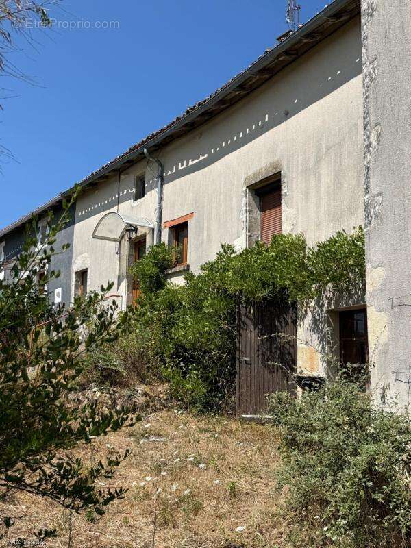 Petite Maison de Ville à Champagne Mouton - photo 15