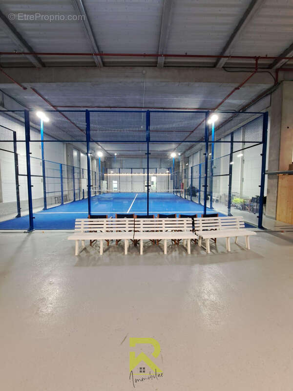 Centre de Padel 2200m2 - photo 3