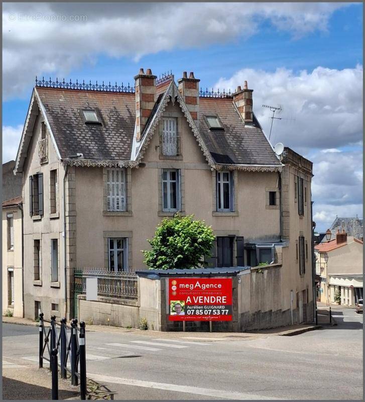 Maison à BRESSUIRE