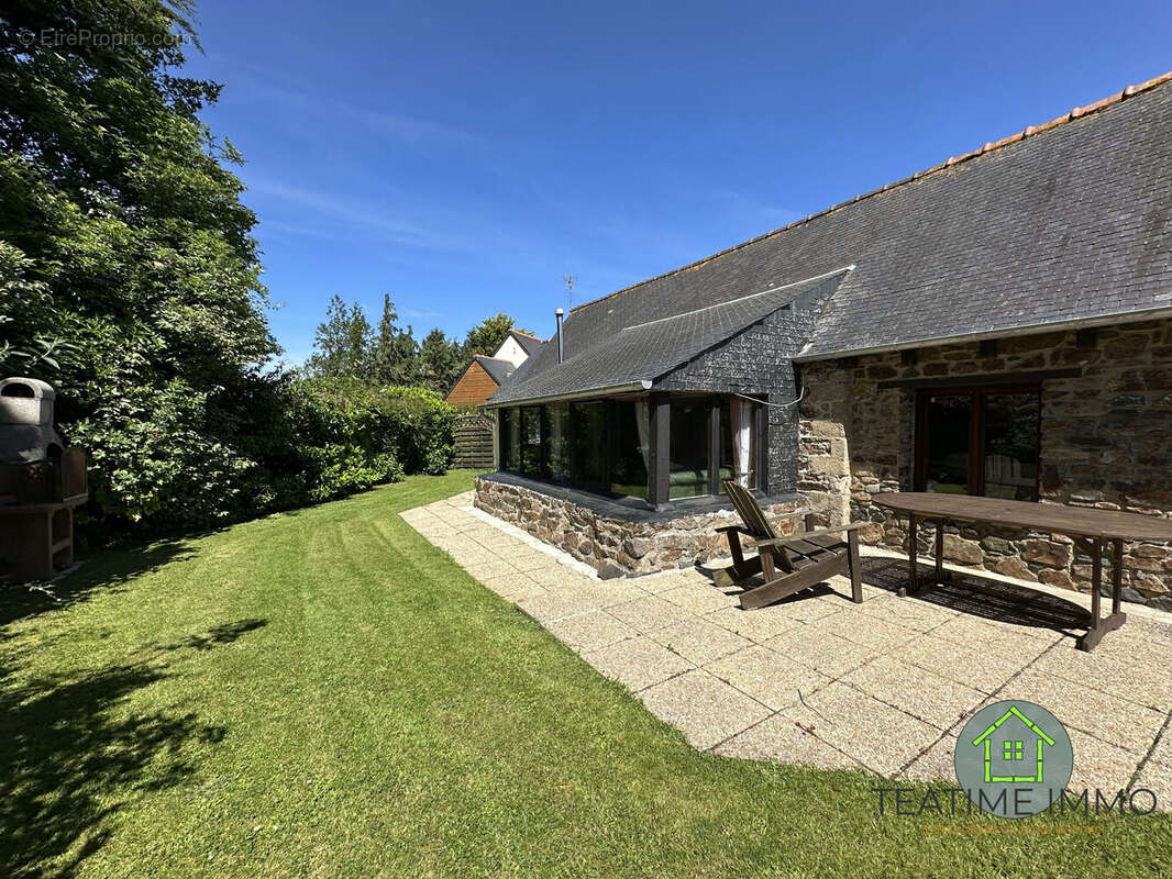 Maison à PLESTIN-LES-GREVES