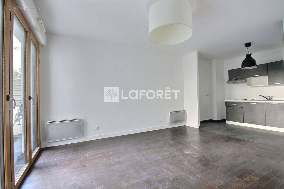 Appartement à SURESNES