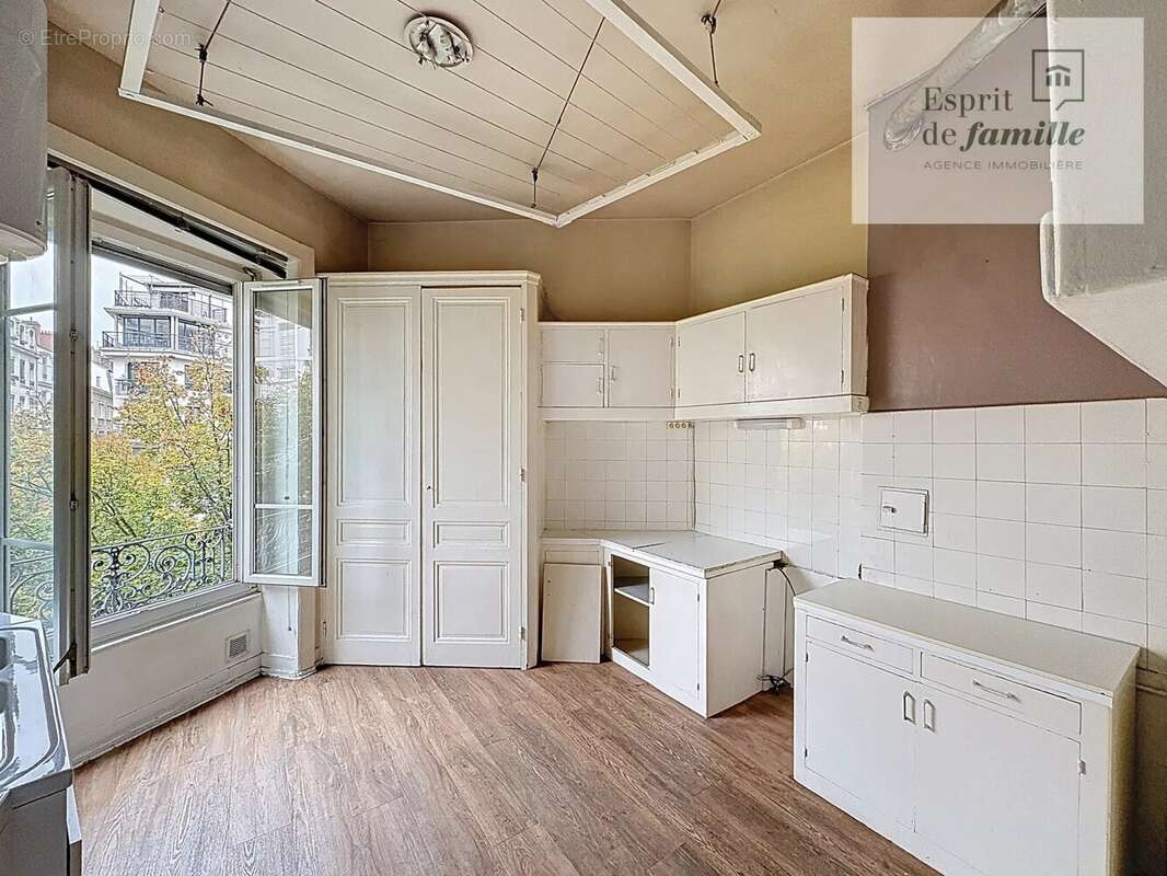 Appartement à LYON-6E