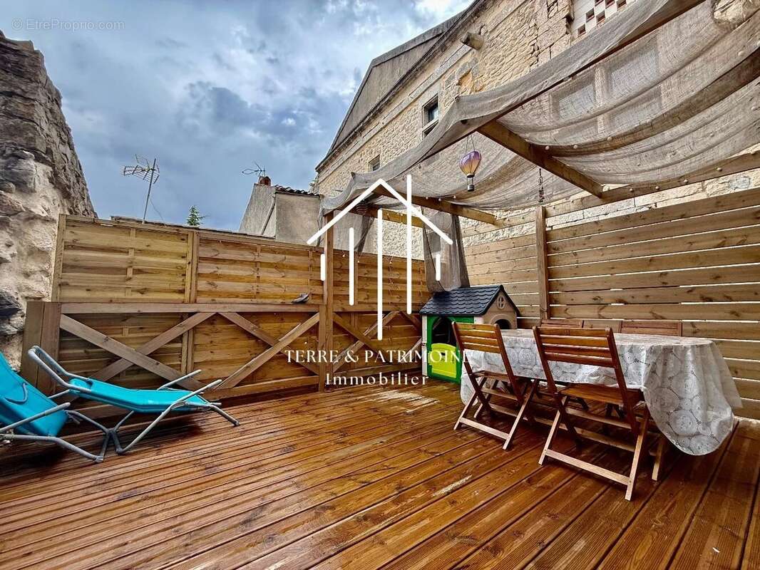 Maison à VALLON-PONT-D'ARC