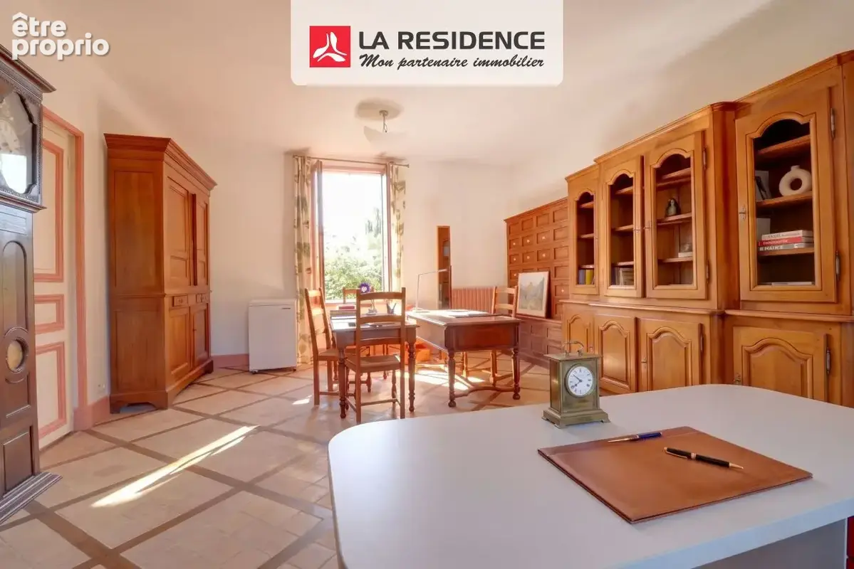 Maison 7 pièces 191 m² à vendre à Houdan (78550) - photo 2