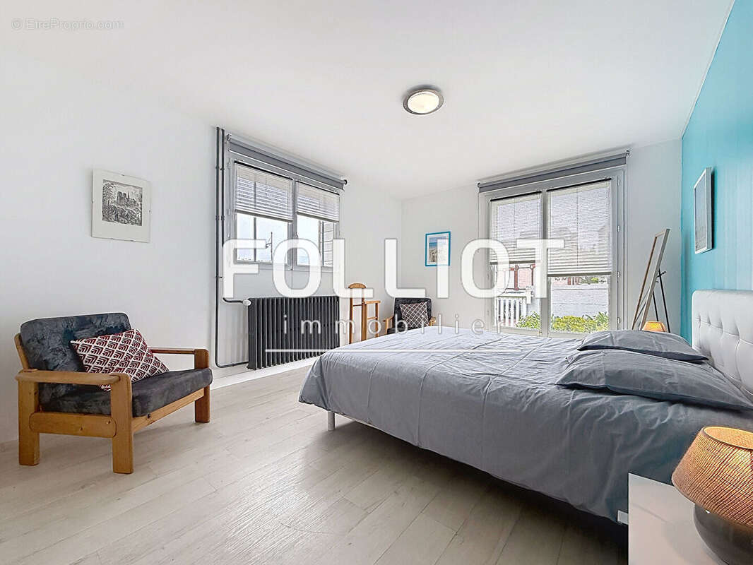 Maison à AGON-COUTAINVILLE