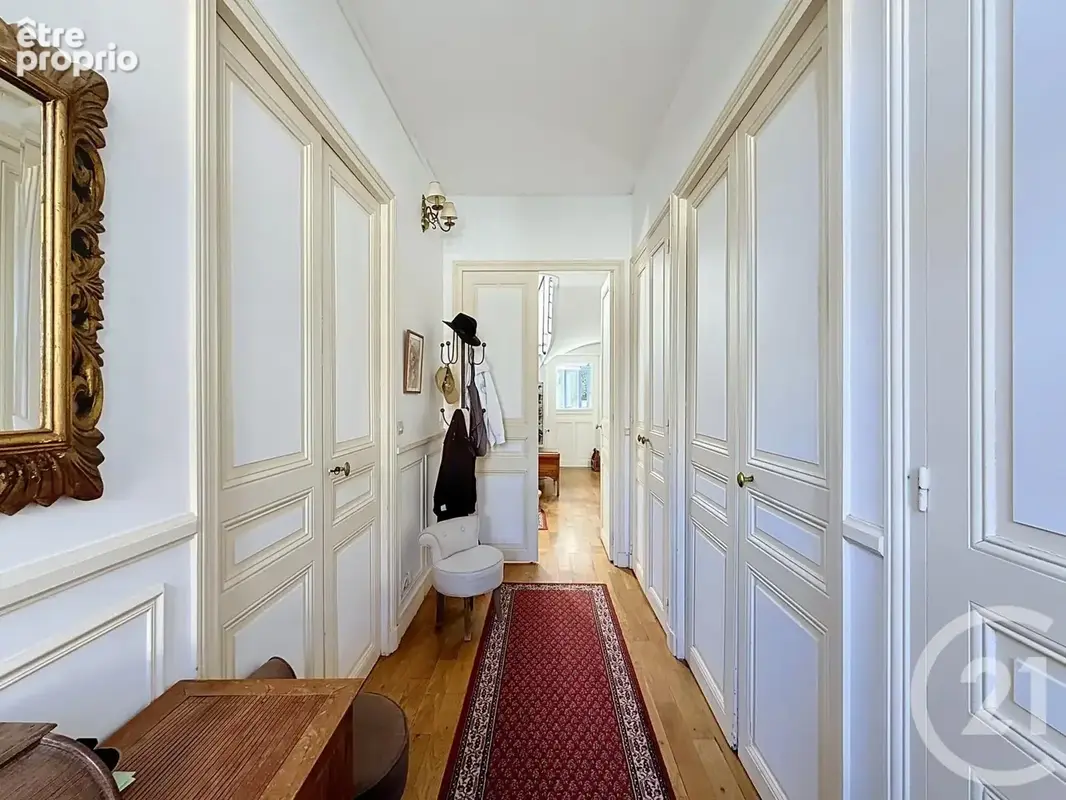 Maison 10 pièces 227 m² à vendre à Fontainebleau (77300) - photo 3