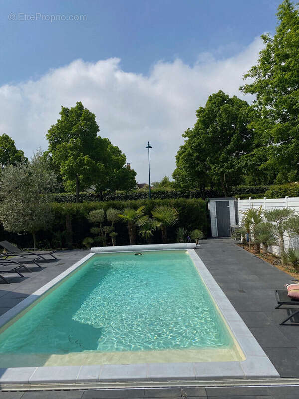 Maison à MAGNY-LE-HONGRE